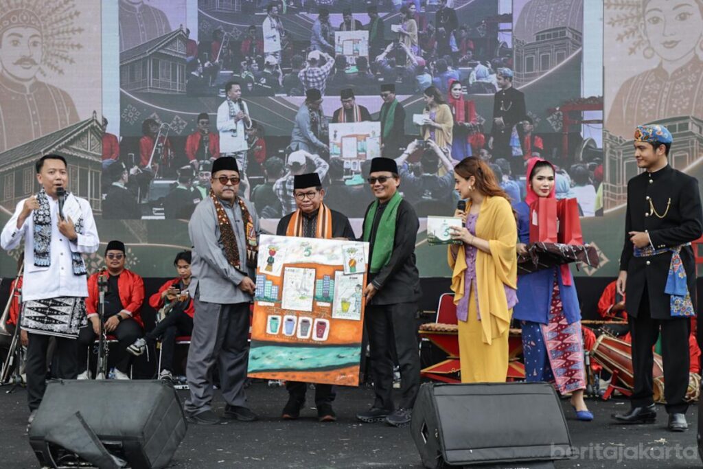 Pramono Komitmen Terbitkan Pergub Lembaga Adat Betawi di HUT FBR